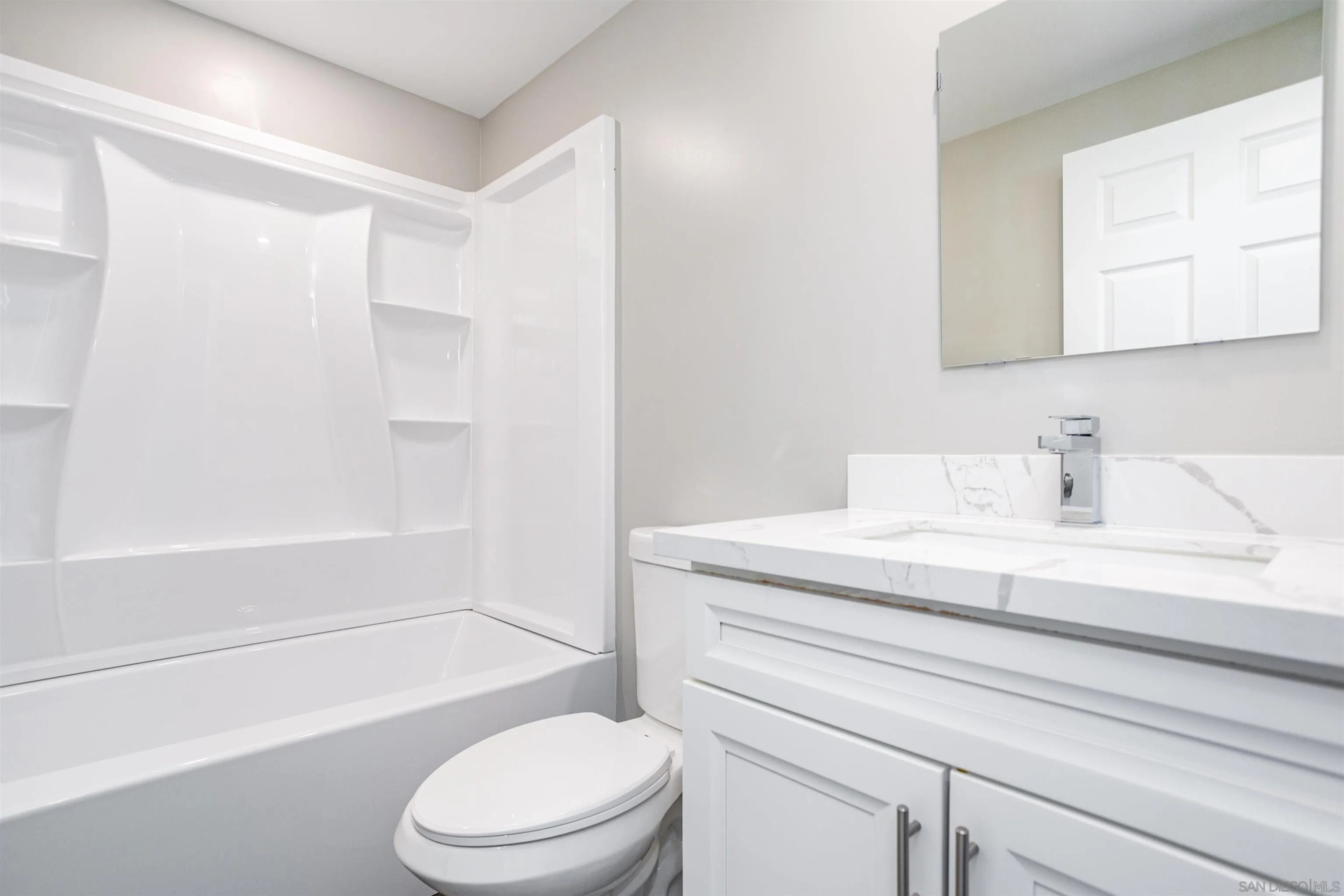 7467 Mission Gorge Road, Unit 302 Santee, CA 92071 - Photo 18 of 30 Gallery Image 18