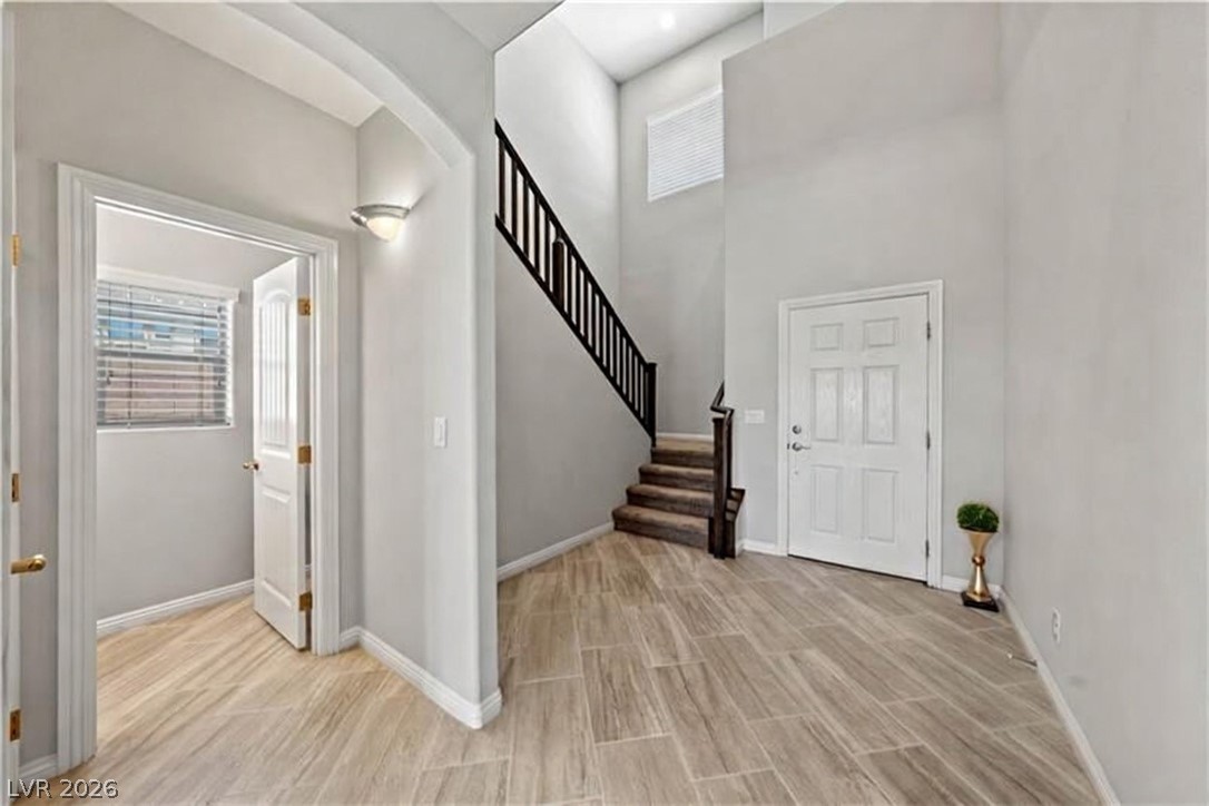 109 Strone Street Henderson, NV 89012 - Photo 3 of 50 Foyer