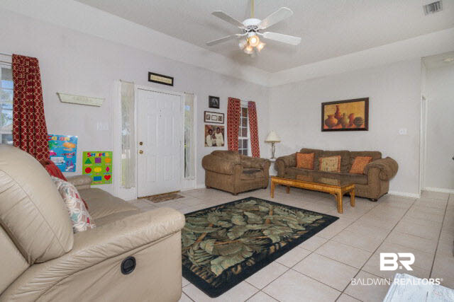 9075 Caddie Circle Foley, AL 36535 - Photo 5 of 23 Living room