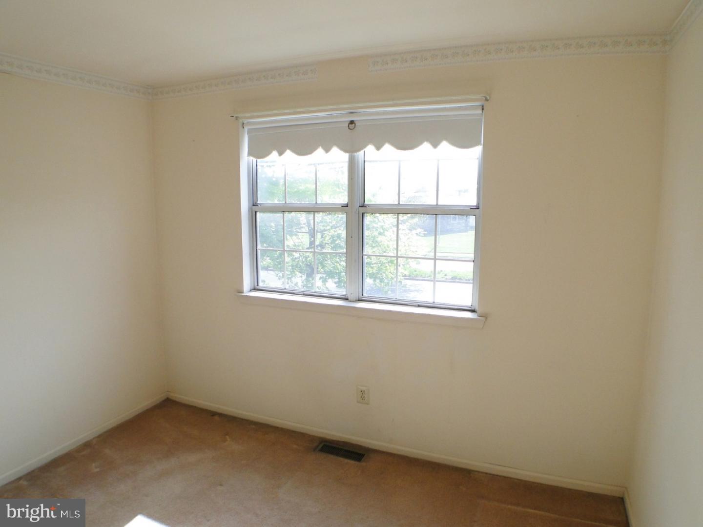 10952 Knights Road Philadelphia, PA 19154 - Photo 19 of 25 Bedroom