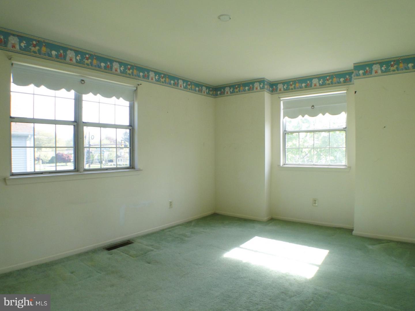 10952 Knights Road Philadelphia, PA 19154 - Photo 21 of 25 Bedroom