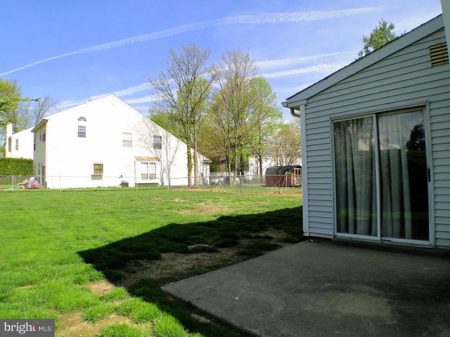 10952 Knights Road Philadelphia, PA 19154 - Photo 25 of 25 Exterior Back