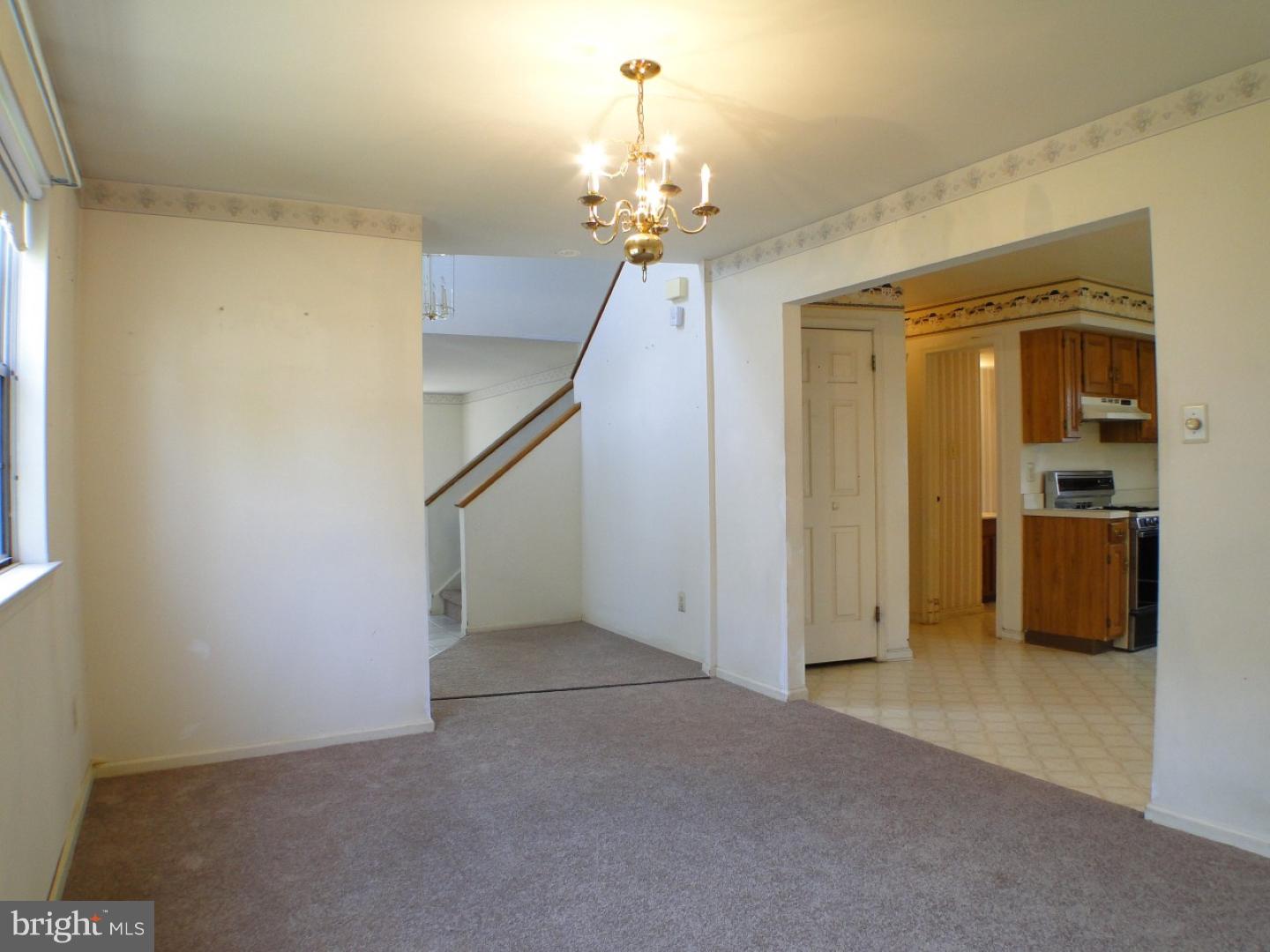 10952 Knights Road Philadelphia, PA 19154 - Photo 7 of 25 Dining Room