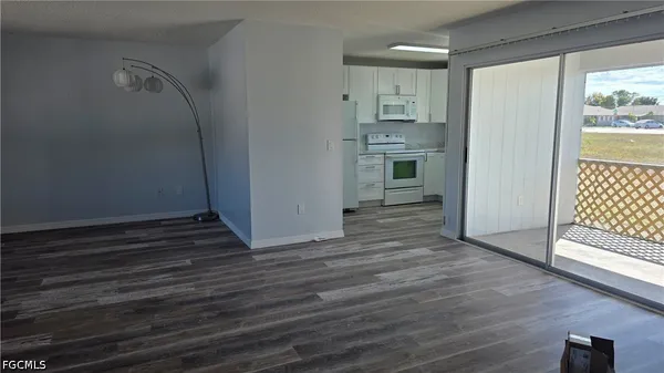 $1,400 | 1214 Southeast 8th Avenue, Unit 4, Cape Coral, FL 33990