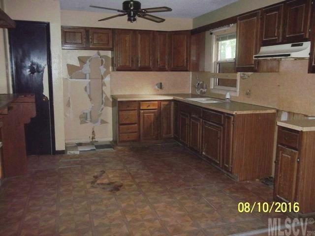 2704 Tablerock Road Lenoir, NC 28645 - Photo 2 of 9 Gallery Image 2