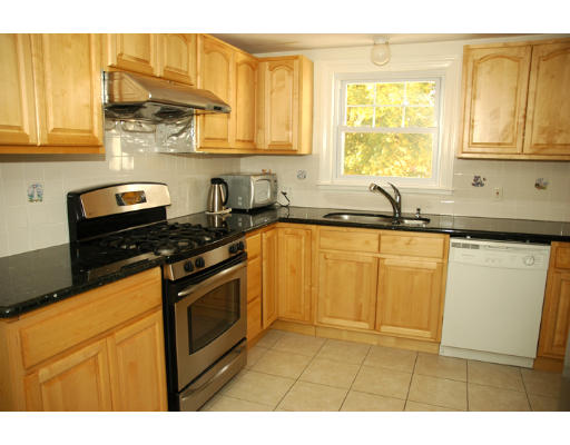 37 Ledyard Road Winchester, MA 01890 - Photo 7 of 13