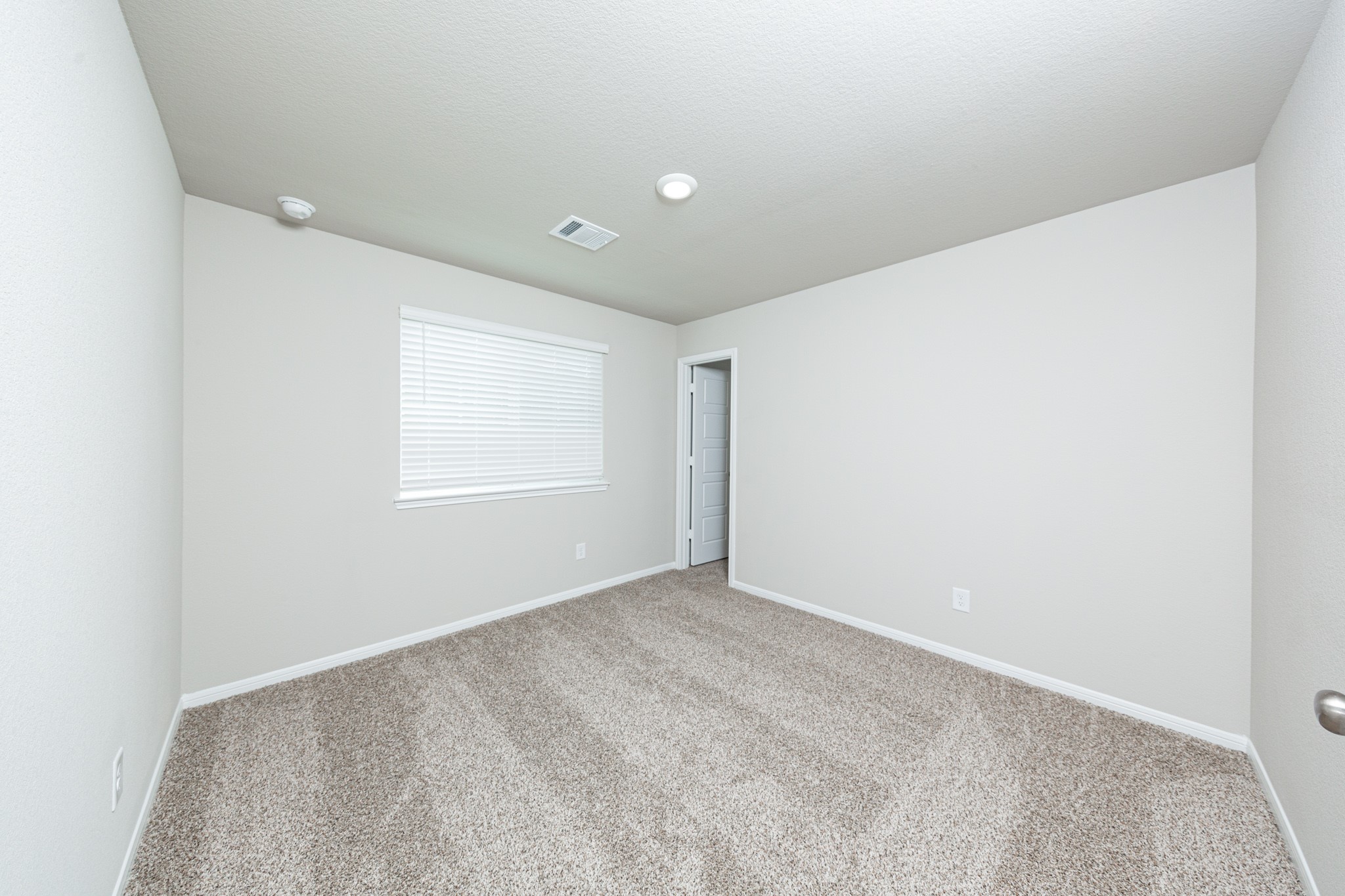 3042 Nickell Back Drive Conroe, TX 77301 - Photo 14 of 24 a view of an empty room