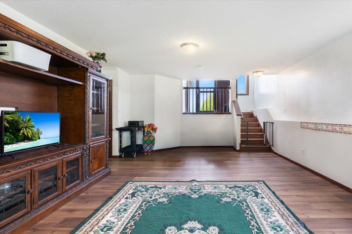 526 Hackney Avenue Shakopee, MN 55379 - Photo 13 of 41