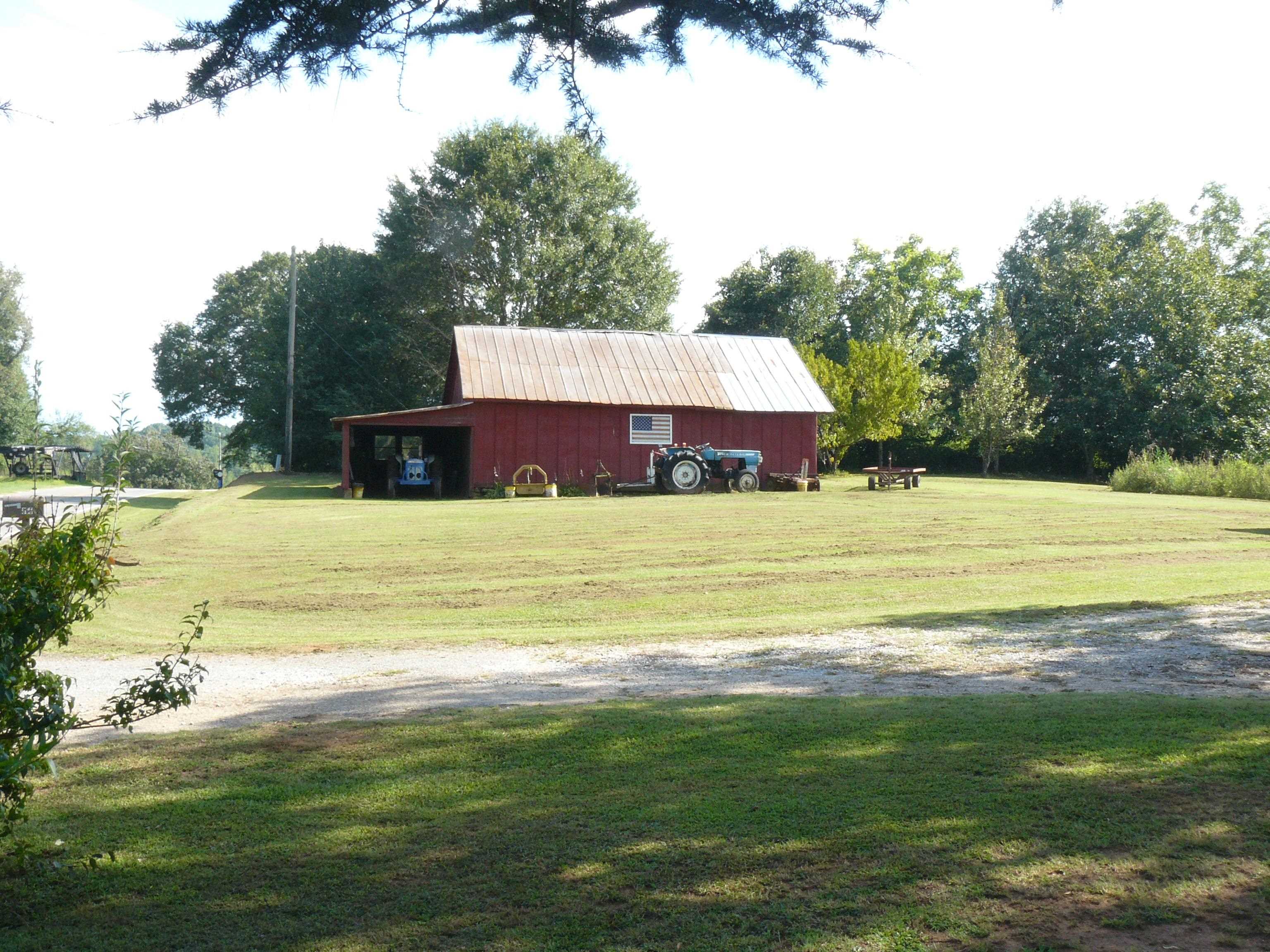 365 Moss Farm Road Blacksburg, SC 29702 - Photo 3 of 24
