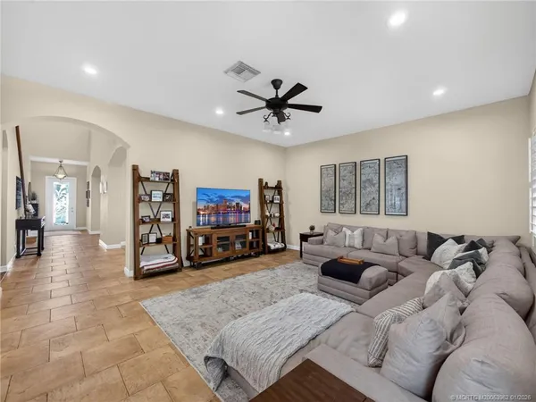 $1,024,000 | 5621 Southwest Longspur Lane, Palm City, FL 34990