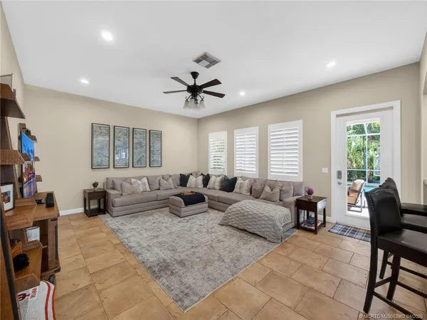 $995,000 | 5621 Southwest Longspur Lane, Palm City, FL 34990