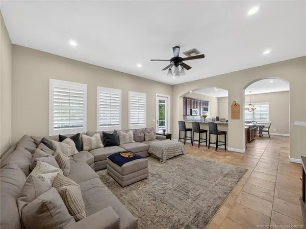 $995,000 | 5621 Southwest Longspur Lane, Palm City, FL 34990