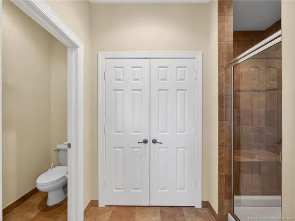 $995,000 | 5621 Southwest Longspur Lane, Palm City, FL 34990