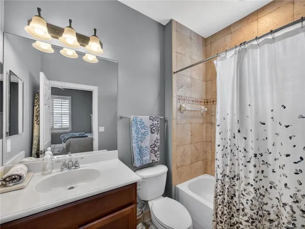 $995,000 | 5621 Southwest Longspur Lane, Palm City, FL 34990