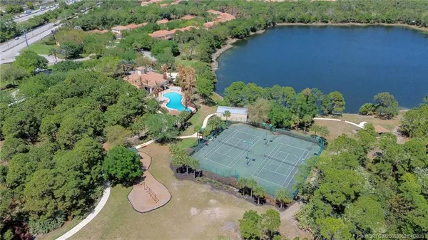 $995,000 | 5621 Southwest Longspur Lane, Palm City, FL 34990