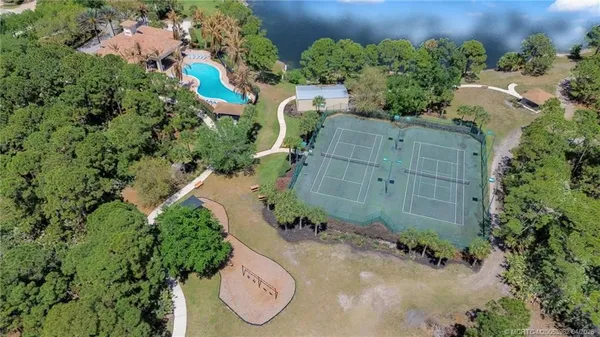 $995,000 | 5621 Southwest Longspur Lane, Palm City, FL 34990