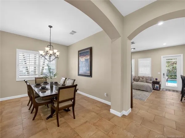 $995,000 | 5621 Southwest Longspur Lane, Palm City, FL 34990