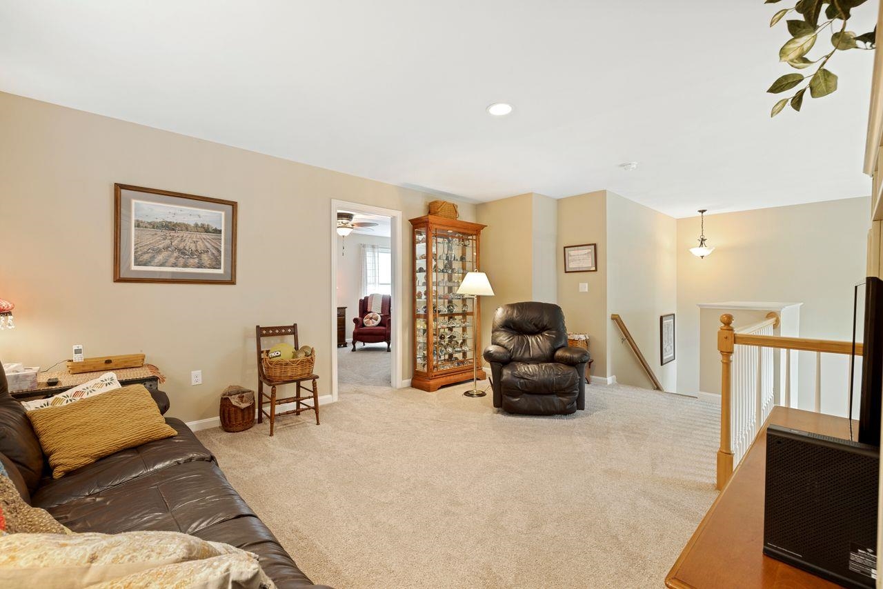 2 Locksley Lane Raymond, NH 03077 - Photo 19 of 36