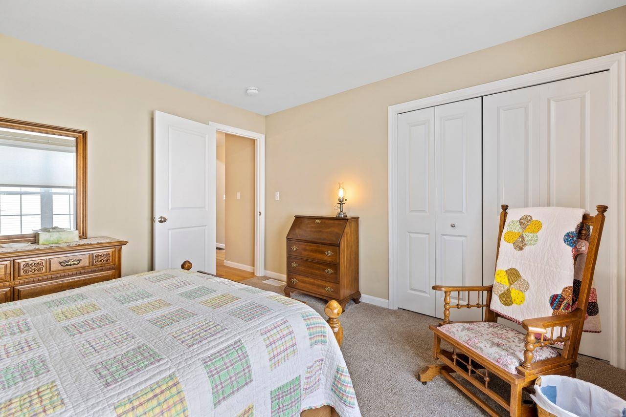 2 Locksley Lane Raymond, NH 03077 - Photo 21 of 36
