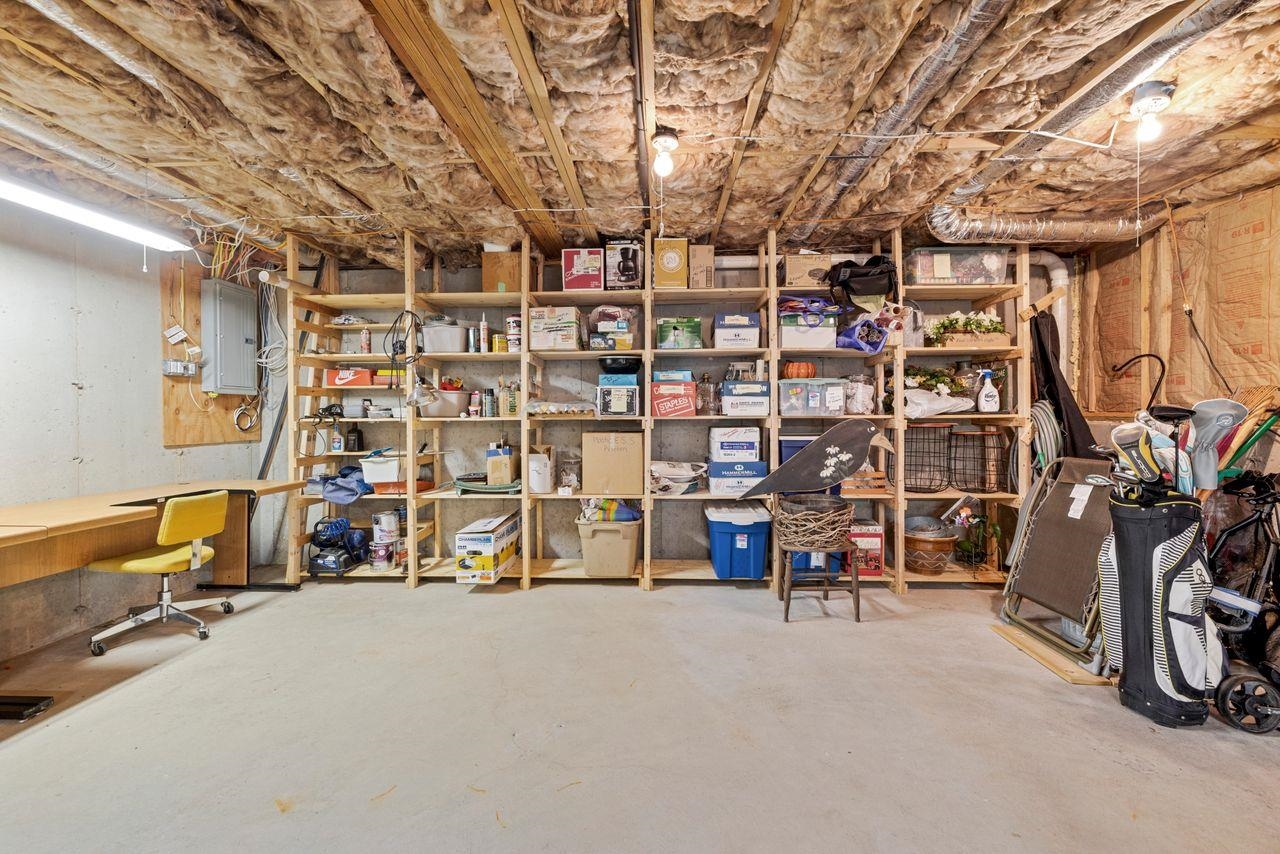 2 Locksley Lane Raymond, NH 03077 - Photo 31 of 36