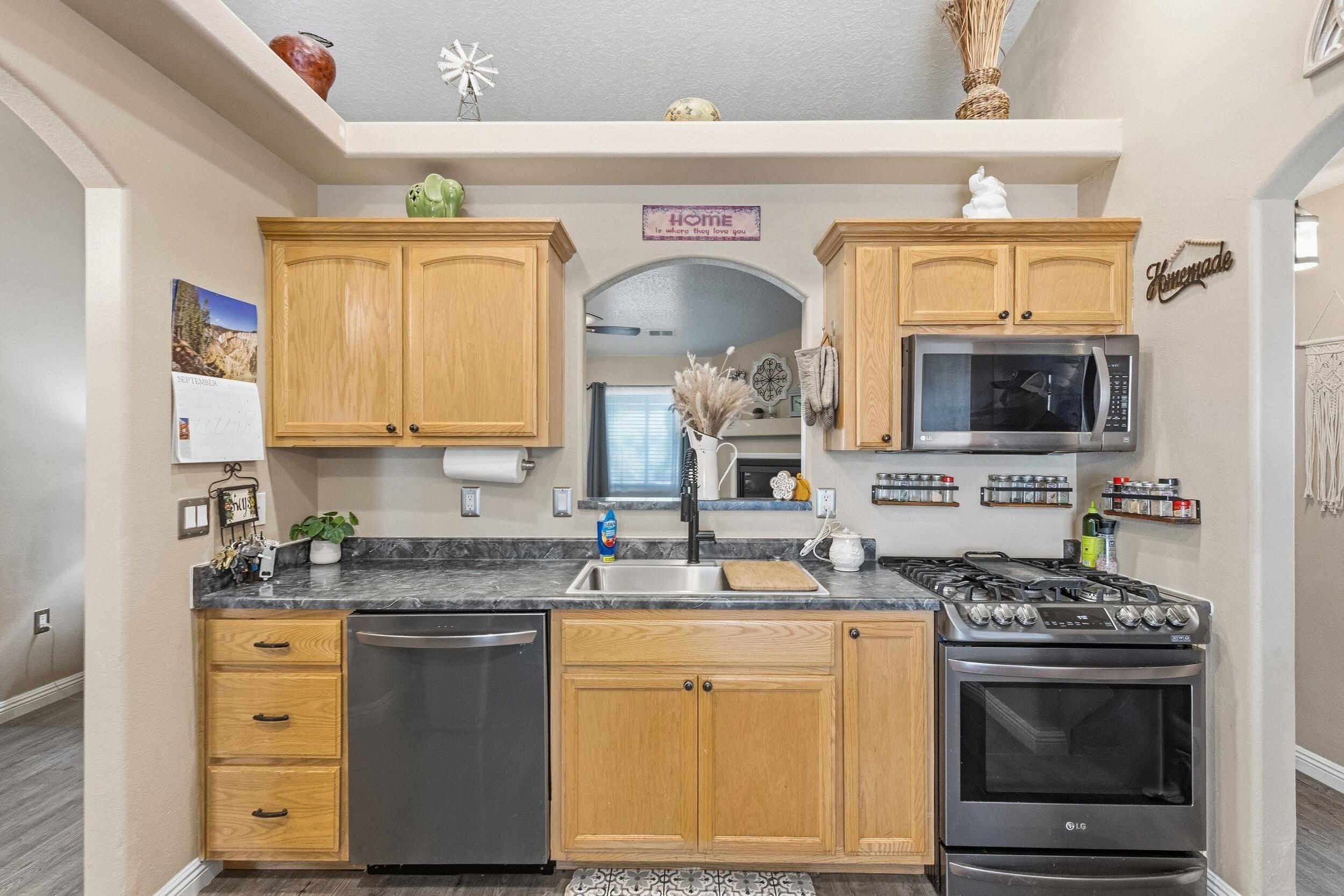 1696 Nancy Lopez Boulevard Rio Communities, NM 87002 - Photo 11 of 31 Gallery Image 11