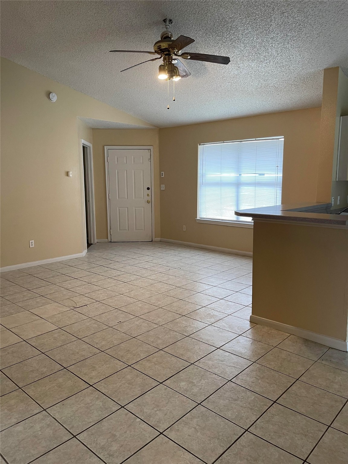 4647 Croker Ridge Road Houston, TX 77053 - Photo 6 of 6 a view of workspace with window
