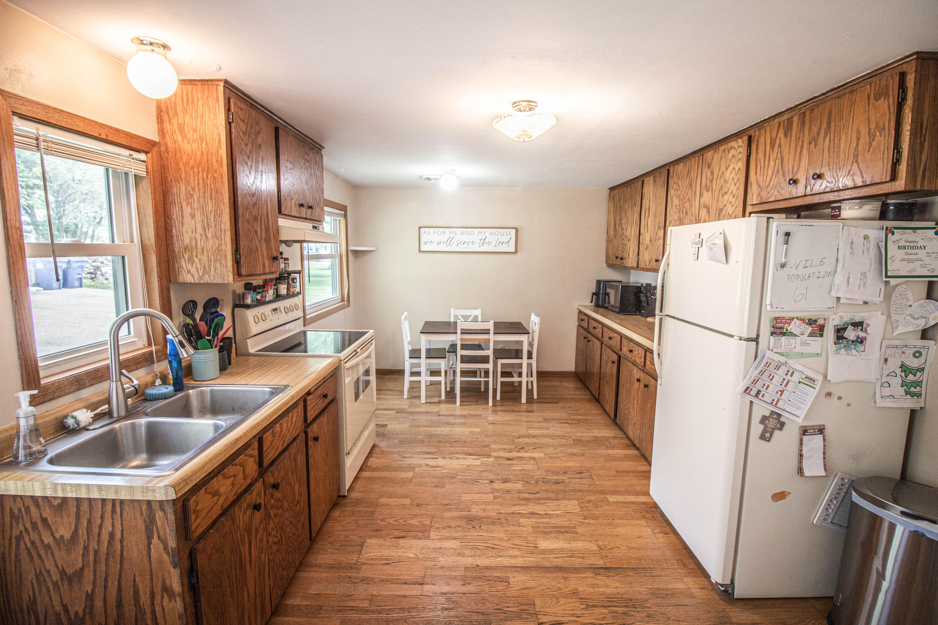 518 Steepleview Road, Unit 520 Newburg, WI 53095 - Photo 31 of 56 Right Side (518) - Kitchen