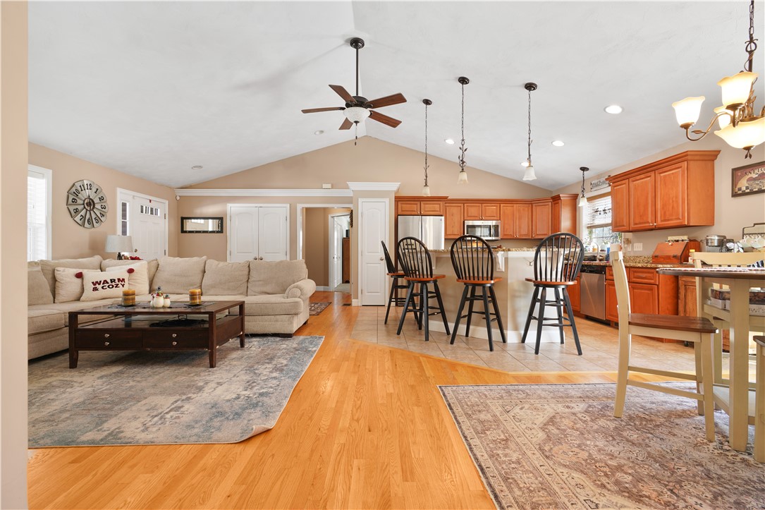 263 Plain Street Rehoboth, MA 02769 - Photo 11 of 29