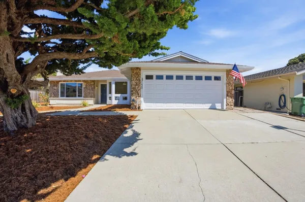 $1,299,000 | 150 Tiller Court, Half Moon Bay, CA 94019