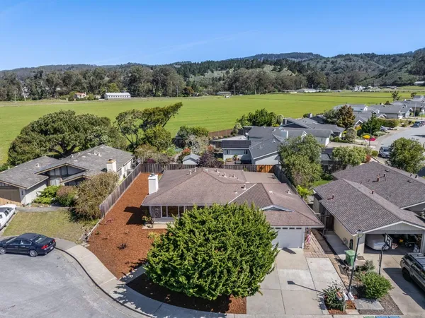 $1,299,000 | 150 Tiller Court, Half Moon Bay, CA 94019