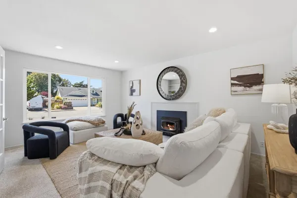 $1,299,000 | 150 Tiller Court, Half Moon Bay, CA 94019