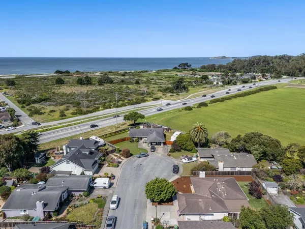 $1,299,000 | 150 Tiller Court, Half Moon Bay, CA 94019
