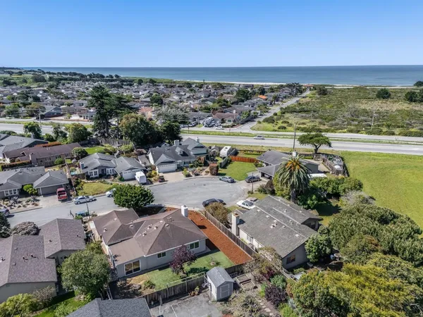 $1,299,000 | 150 Tiller Court, Half Moon Bay, CA 94019