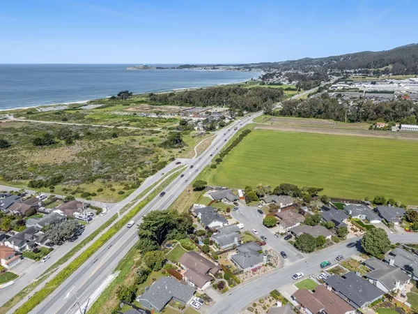 $1,299,000 | 150 Tiller Court, Half Moon Bay, CA 94019