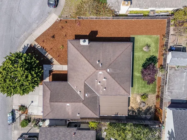 $1,299,000 | 150 Tiller Court, Half Moon Bay, CA 94019