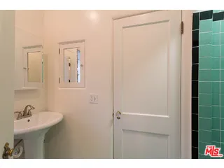 $6,000 | 8434 Blackburn Avenue, Los Angeles, CA 90048