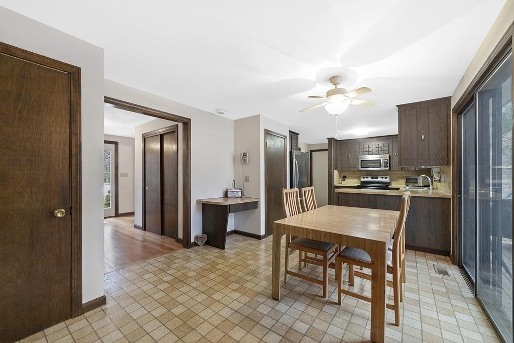 44 Condor Road Sharon, MA 02067 - Photo 9 of 24 Gallery Image 9