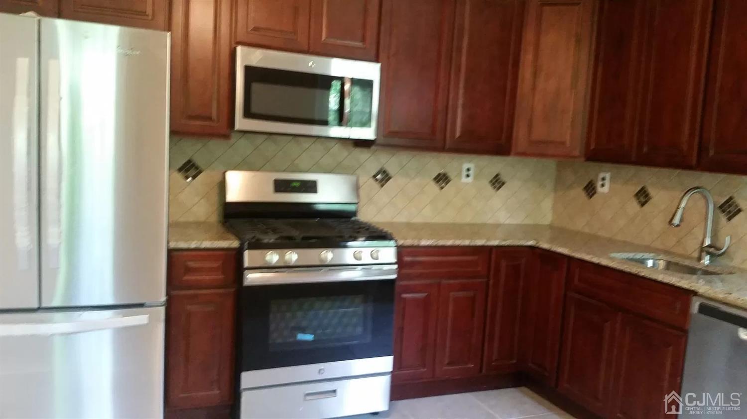 435 Ralph Street Somerset, NJ 08873 - Photo 2 of 11 Gallery Image 2