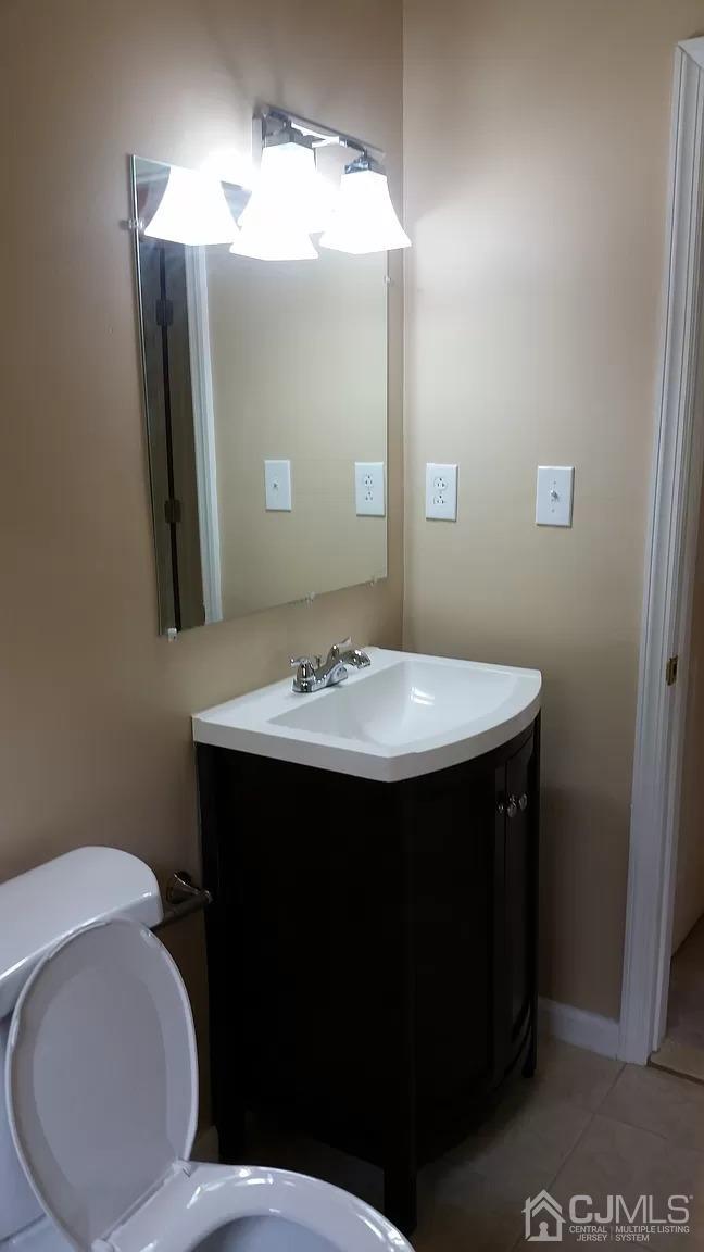 435 Ralph Street Somerset, NJ 08873 - Photo 9 of 11 Gallery Image 9