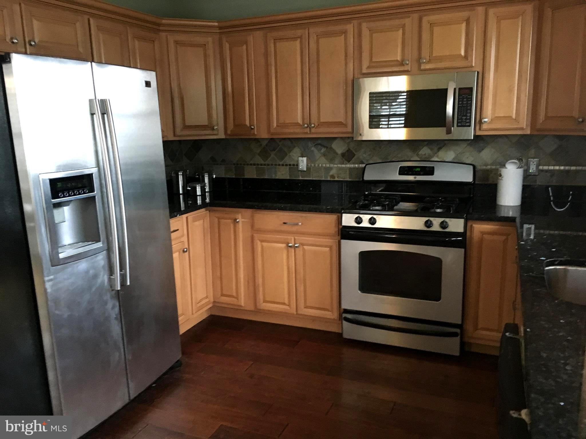2402 Manor Road Havertown, PA 19083 - Photo 5 of 12 Kitchen