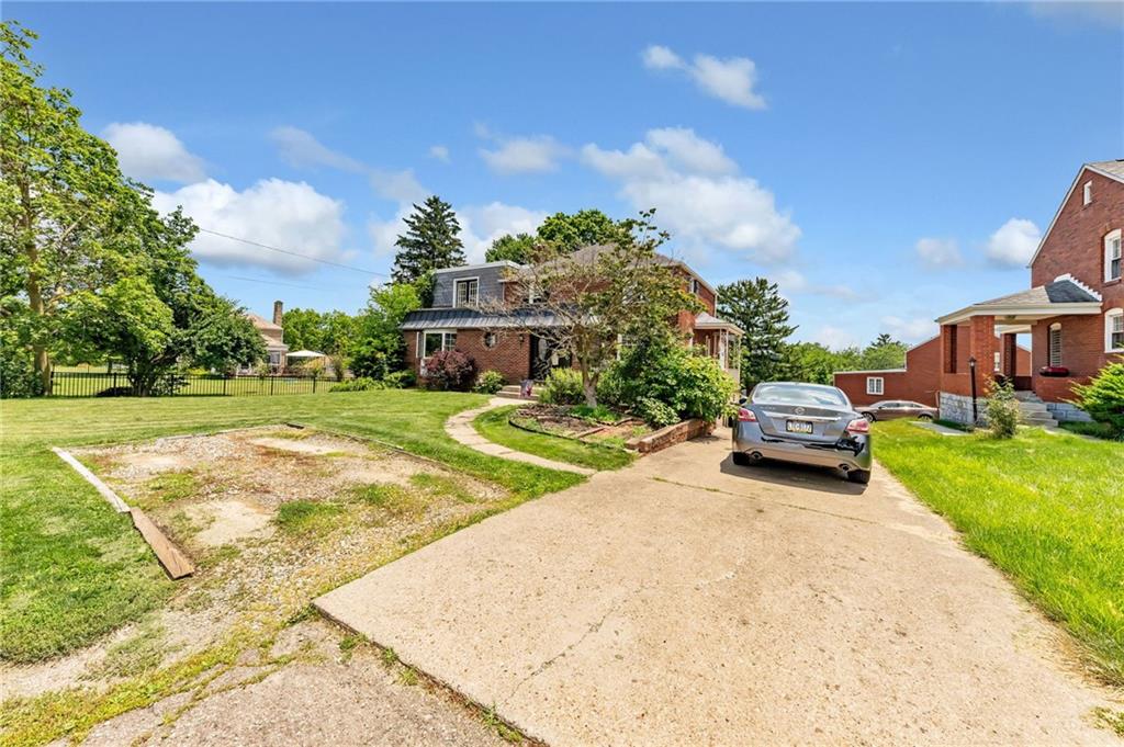 1017 McCoy Road McKees Rocks, PA 15136 - Photo 3 of 33 a view of a backyard with sitting area