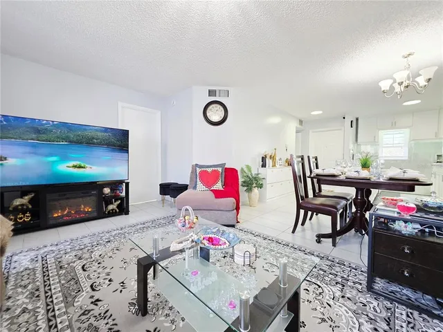 $189,000 | 6960 20th Avenue North, Unit 302, St. Petersburg, FL 33710