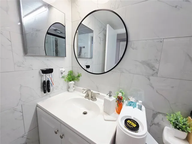 $189,000 | 6960 20th Avenue North, Unit 302, St. Petersburg, FL 33710