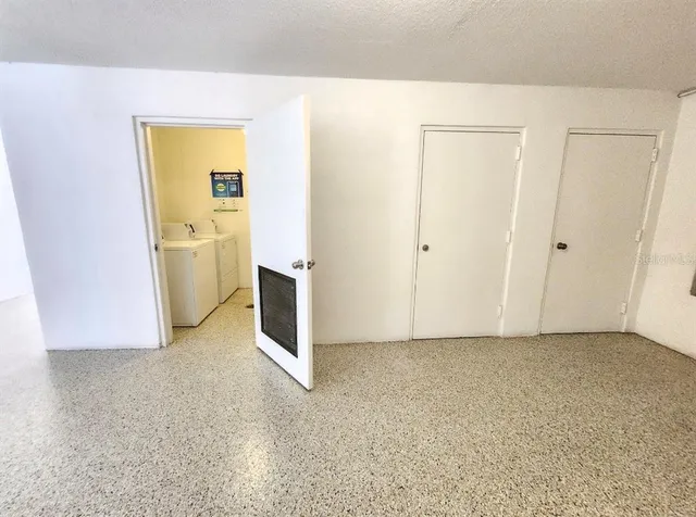 $189,000 | 6960 20th Avenue North, Unit 302, St. Petersburg, FL 33710