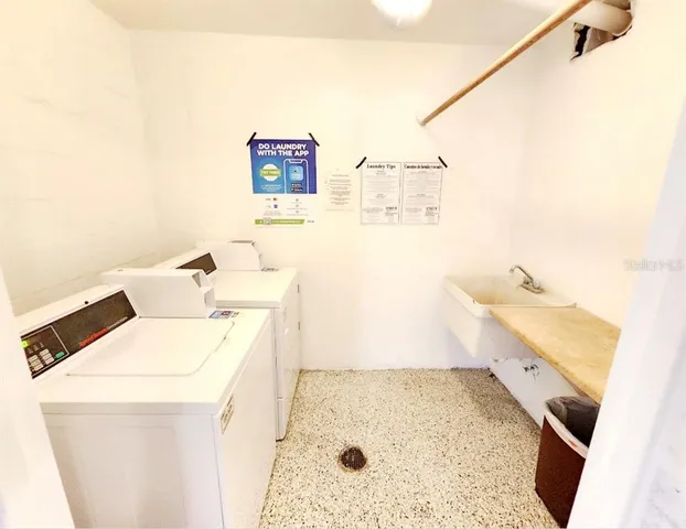 $189,000 | 6960 20th Avenue North, Unit 302, St. Petersburg, FL 33710