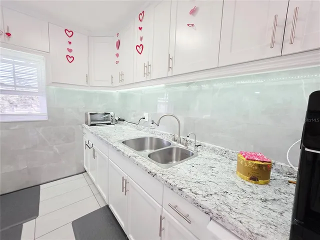 $189,000 | 6960 20th Avenue North, Unit 302, St. Petersburg, FL 33710