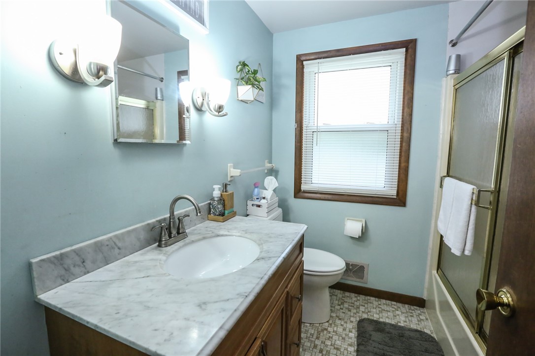 74 Ivory Way Henrietta, NY 14467 - Photo 17 of 32