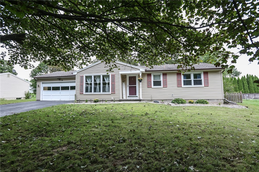 74 Ivory Way Henrietta, NY 14467 - Photo 2 of 32