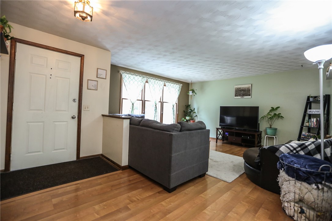 74 Ivory Way Henrietta, NY 14467 - Photo 5 of 32