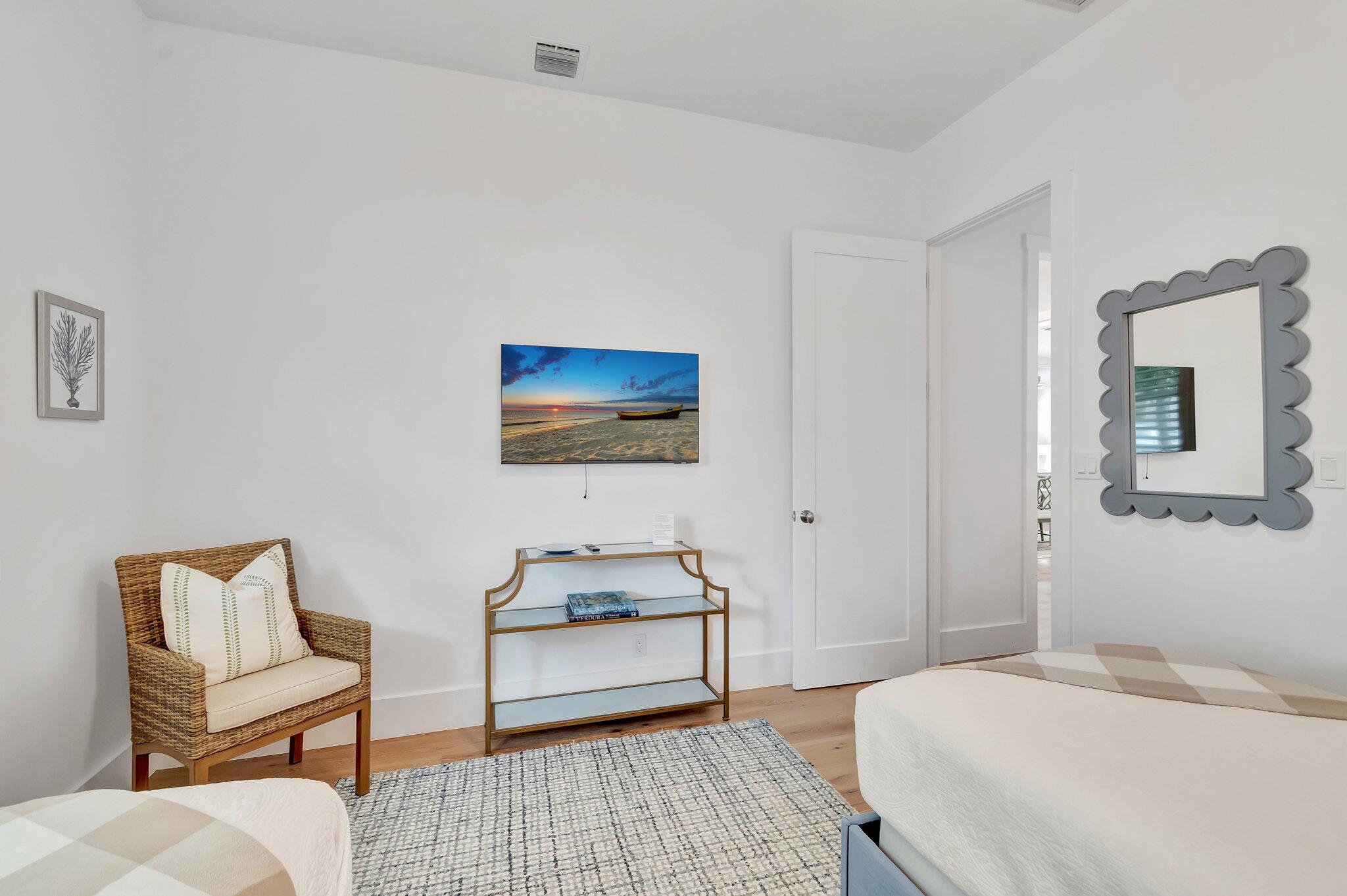 1017 Ardmore Road West Palm Beach, FL 33401 - Photo 40 of 50 34-web-or-mls-DSC_4880